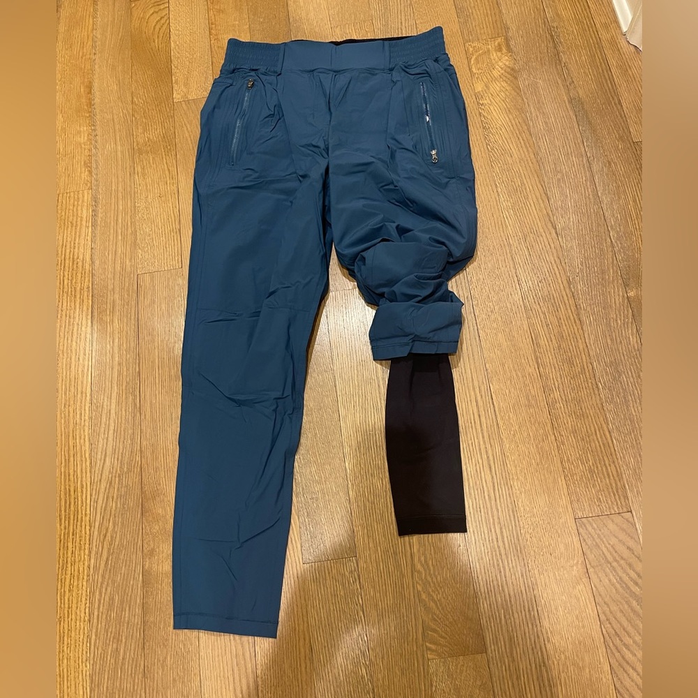 Lululemon CA 35801 RN 106259 Z4 lined pants